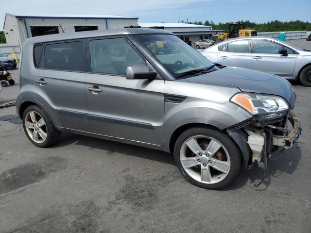 2011 KIA Soul +