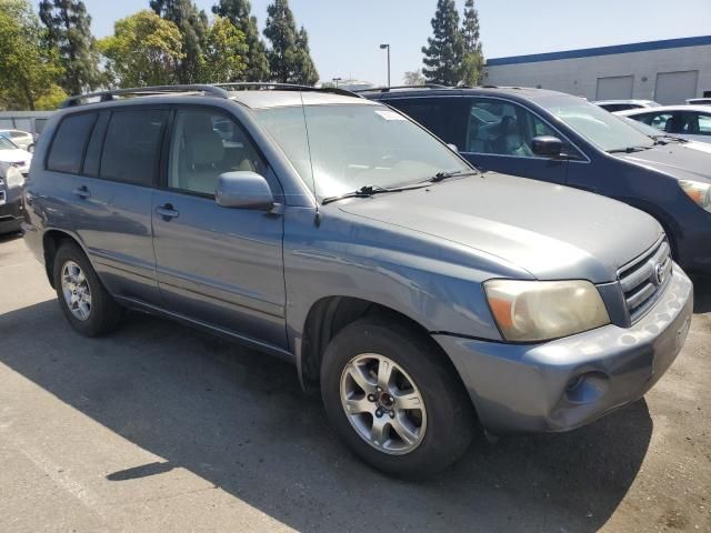 2004 Toyota Highlander Base