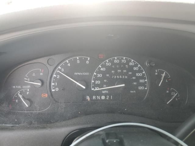 2000 Ford Explorer XLS