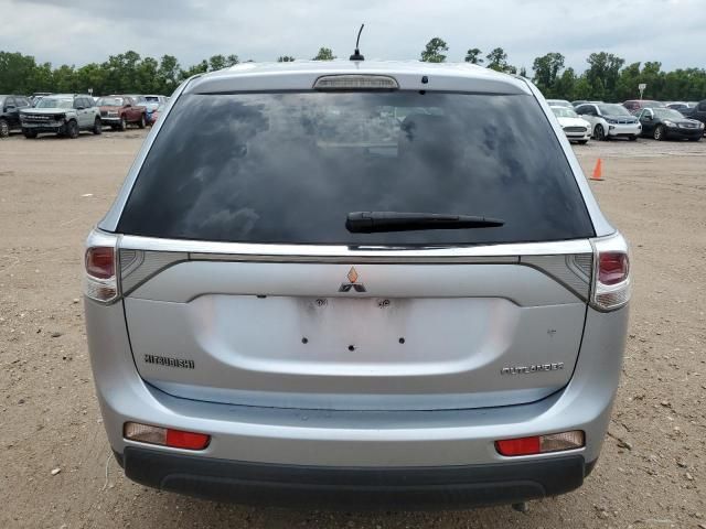 2014 Mitsubishi Outlander SE