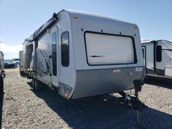 Camiones salvage sin ofertas aún a la venta en subasta: 2012 Open Road Roamer