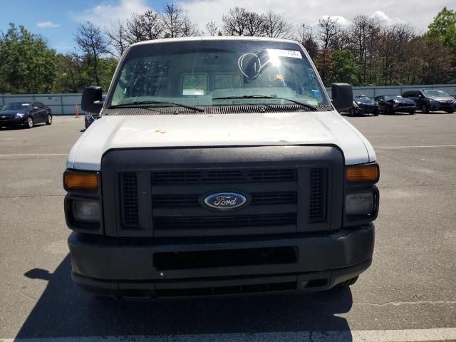 2012 Ford Econoline E350 Super Duty Wagon