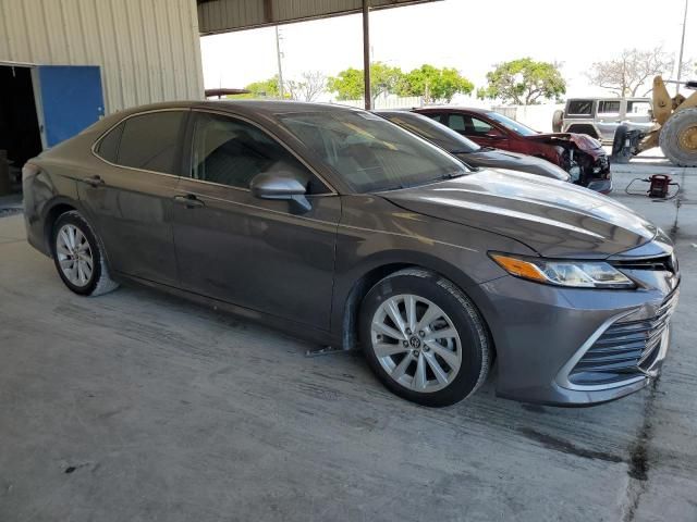 2022 Toyota Camry LE