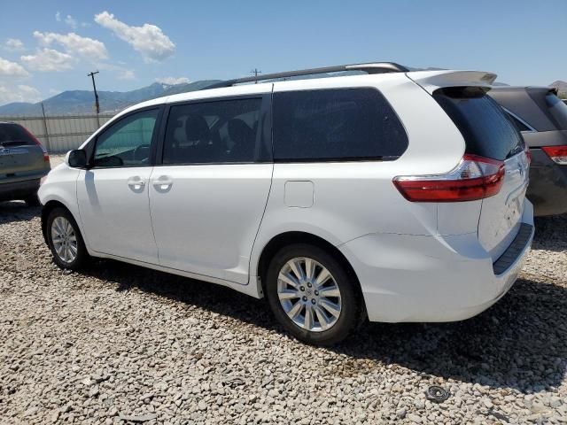 2015 Toyota Sienna LE