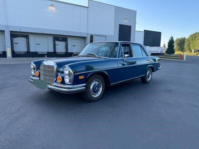 1972 Mercedes-Benz 280 SE