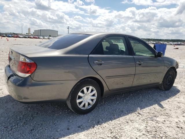 2005 Toyota Camry LE