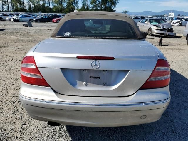 2005 Mercedes-Benz CLK 320