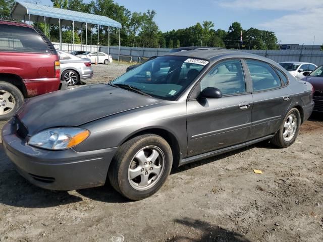 2005 Ford Taurus SE