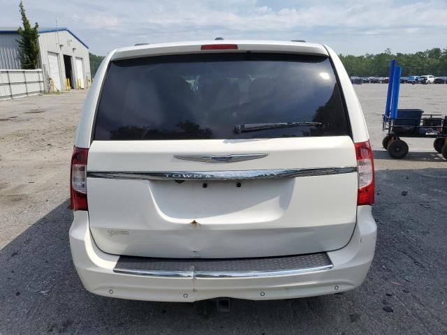 2012 Chrysler Town & Country Touring L