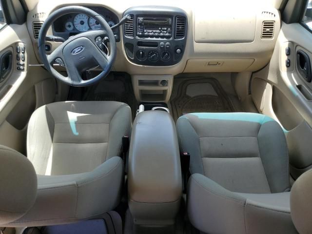 2003 Ford Escape XLS