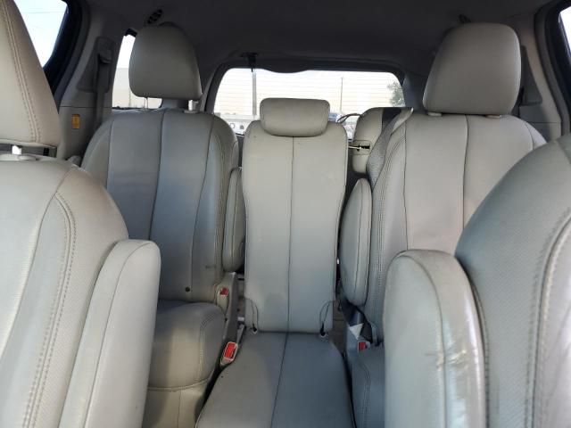 2013 Toyota Sienna XLE