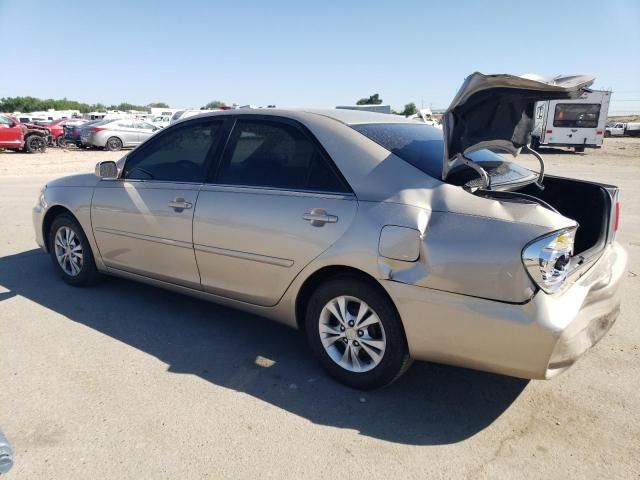 2005 Toyota Camry LE