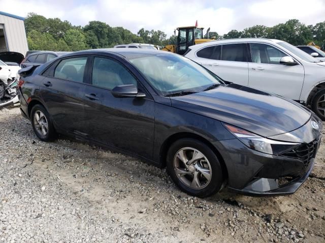 2021 Hyundai Elantra SE