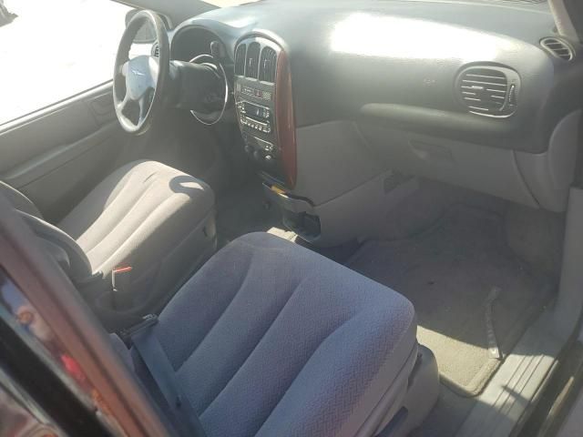 2007 Chrysler Town & Country LX