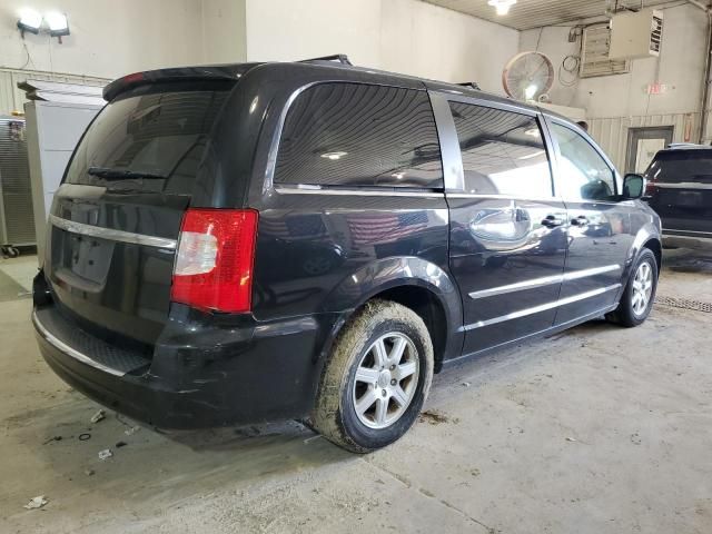 2013 Chrysler Town & Country Touring