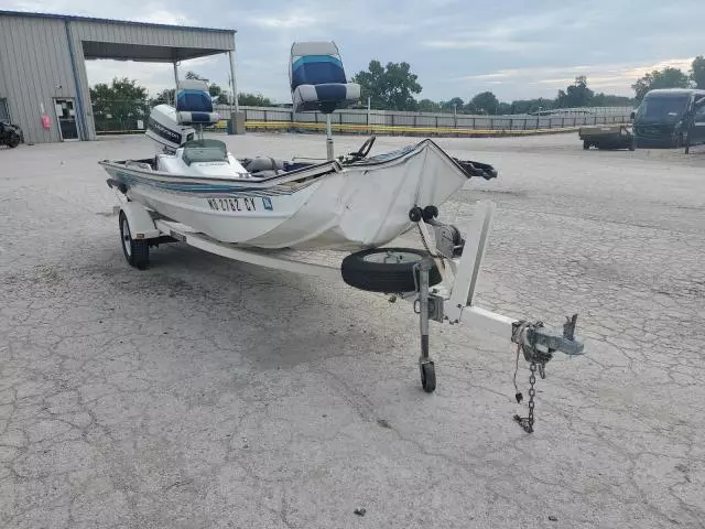 1993 Lowe Boat