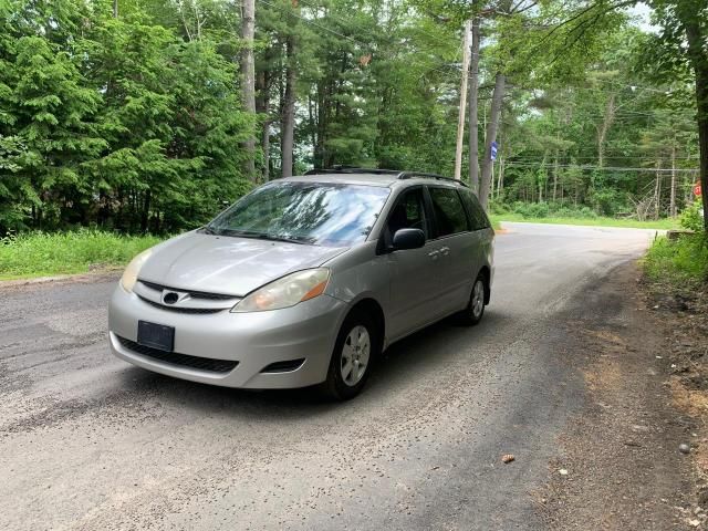 2010 Toyota Sienna CE