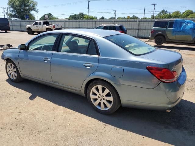 2005 Toyota Avalon XL