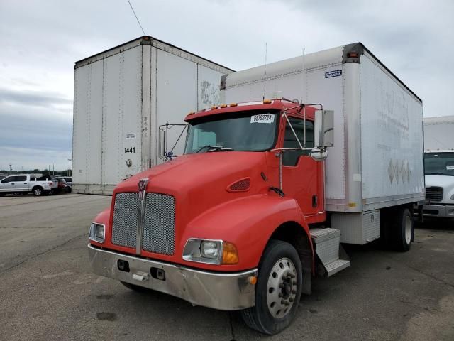 2005 Kenworth Construction T300