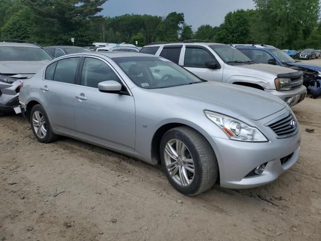 2015 Infiniti Q40