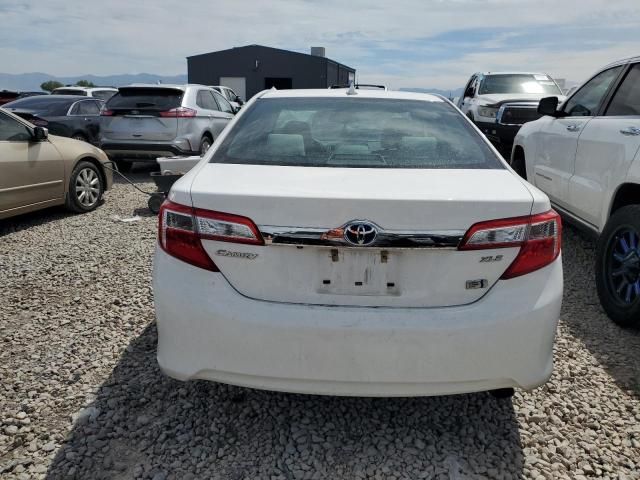 2014 Toyota Camry Hybrid