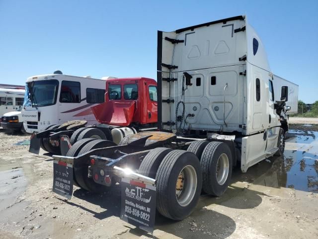 2016 Freightliner Cascadia 125