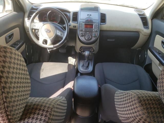 2011 KIA Soul +