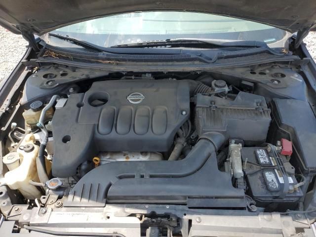 2010 Nissan Altima Base