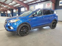 Carros con título limpio a la venta en subasta: 2017 Ford Escape Titanium