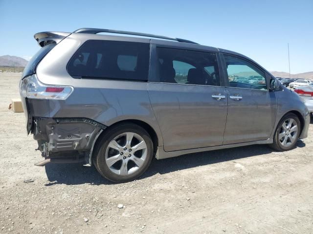 2014 Toyota Sienna Sport