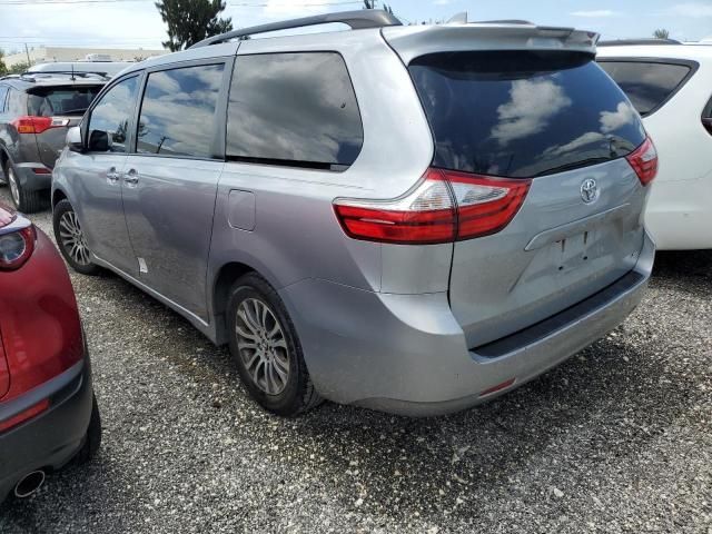 2018 Toyota Sienna XLE