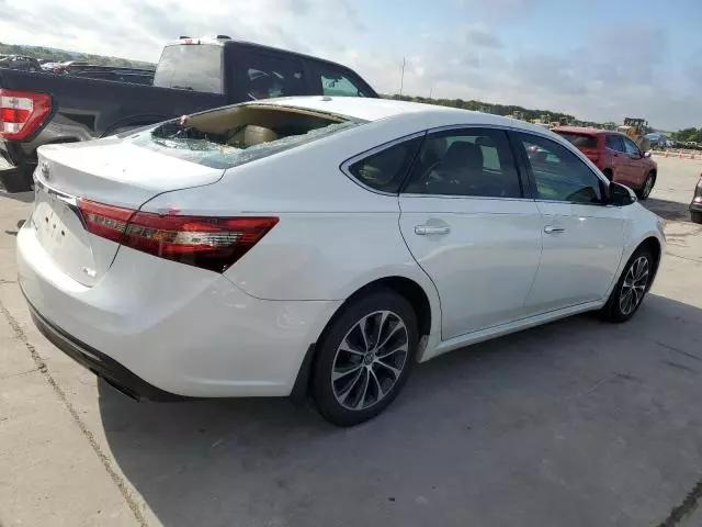 2018 Toyota Avalon XLE