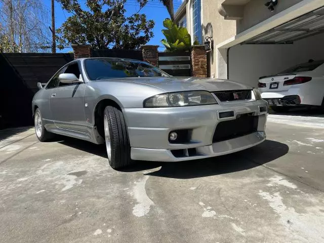 1997 Nissan GT-R