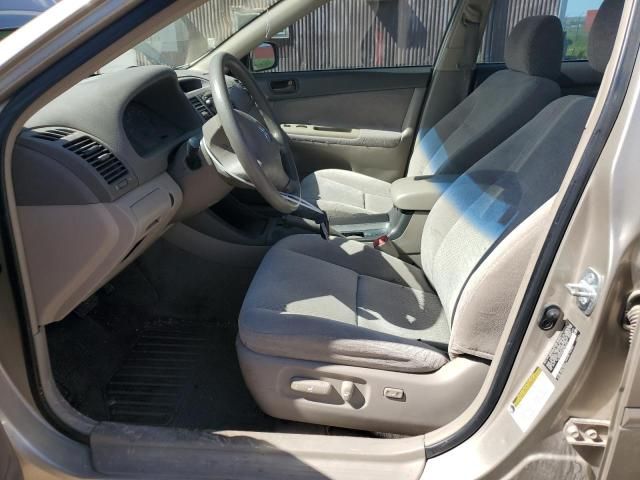 2004 Toyota Camry LE