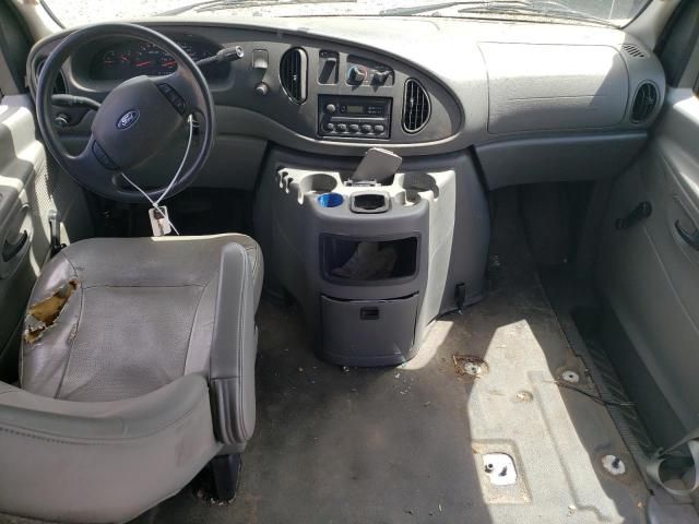 2004 Ford Econoline E150 Van