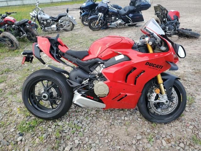 2024 Ducati Panigale V4S