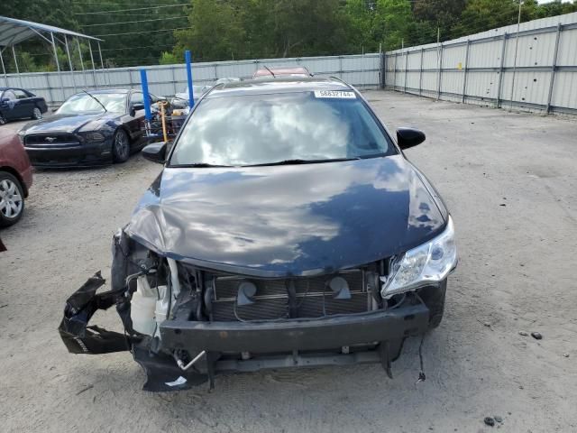 2014 Toyota Camry Hybrid