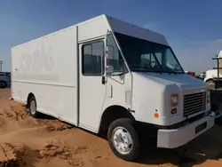 Freightliner Chassis b Vehiculos salvage en venta: 2014 Freightliner Chassis M Line WALK-IN Van