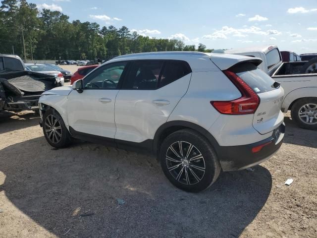 2019 Volvo XC40 T5 Momentum