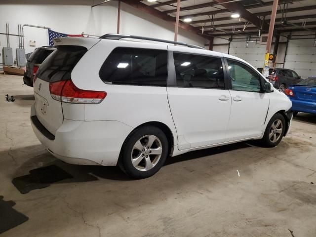 2011 Toyota Sienna LE