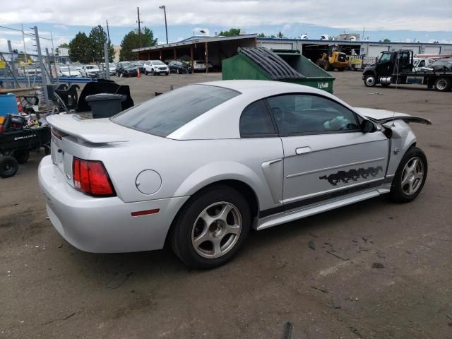 2004 Ford Mustang