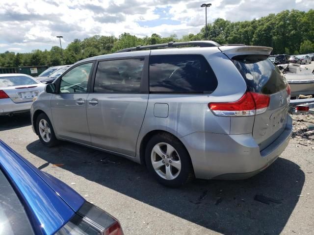 2011 Toyota Sienna LE