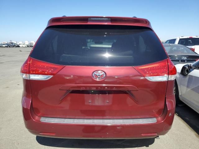 2012 Toyota Sienna LE