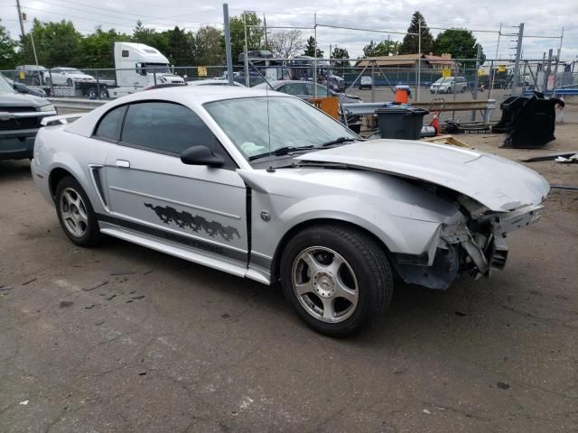 2004 Ford Mustang