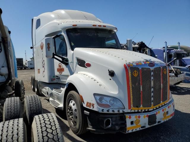 2022 Peterbilt 579