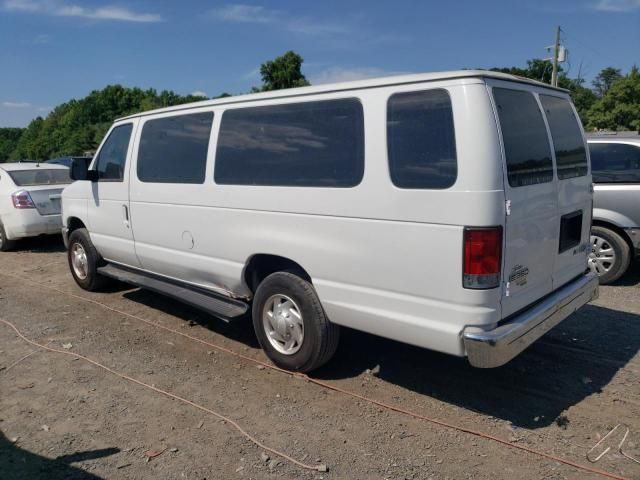 2013 Ford Econoline E350 Super Duty Wagon