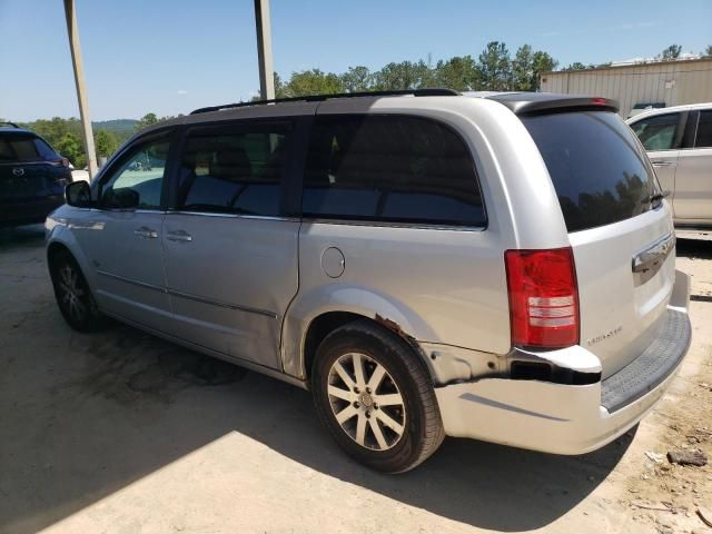 2009 Chrysler Town & Country Touring