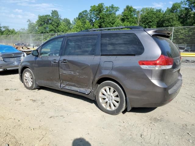 2011 Toyota Sienna XLE