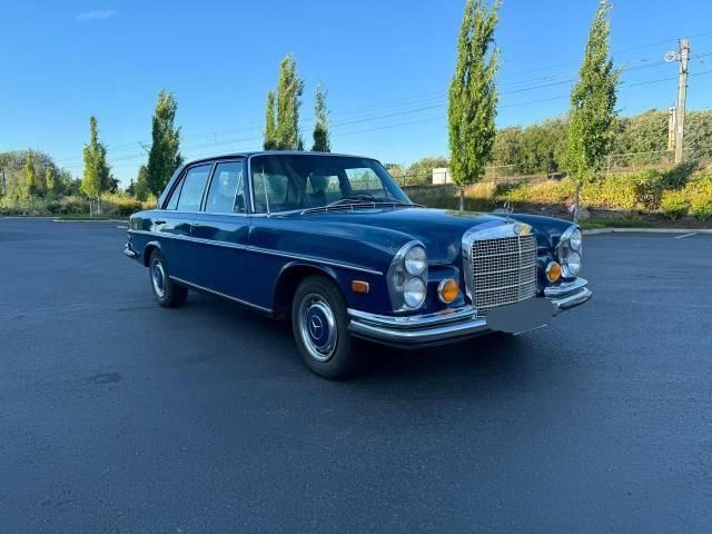 1972 Mercedes-Benz 280 SE