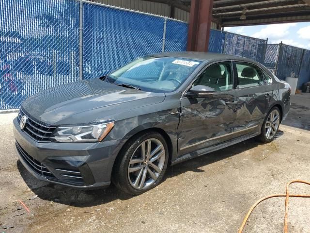 2017 Volkswagen Passat R-Line